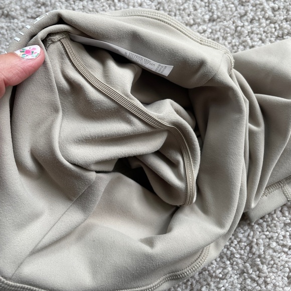 P'tula Tan High Rise 6" Biker Shorts Size Small Hidden Scrunch Buttery Soft Nude - Picture 11 of 14